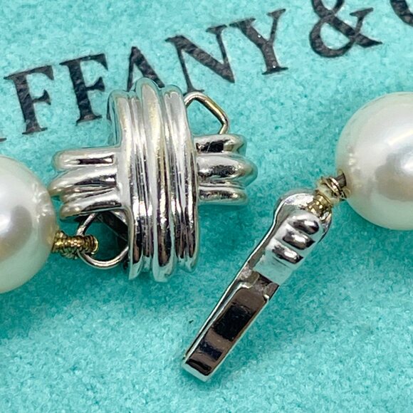 Tiffany & Co. Signature X 18K White Gold Pearl Bracelet 7.25" - Picture 8 of 8